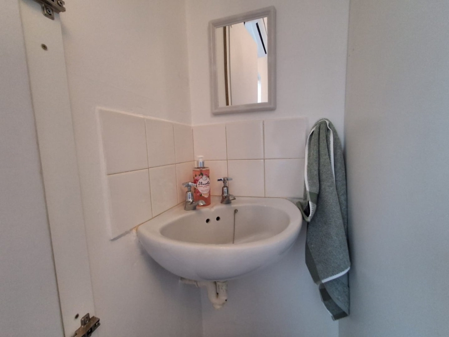 3 Bedroom Property for Sale in Mangold Park Eastern Cape